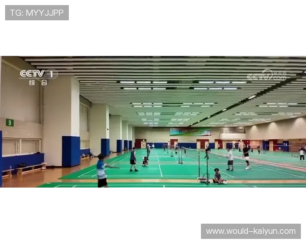 “2025世界运动会：高新区全民健身馆，壁球场上演快节奏战斗”